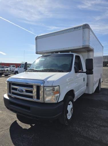 Used 2008 14 ' Box Truck for sale