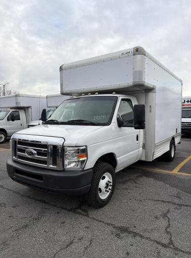Used 2008 14 ' Box Truck for sale