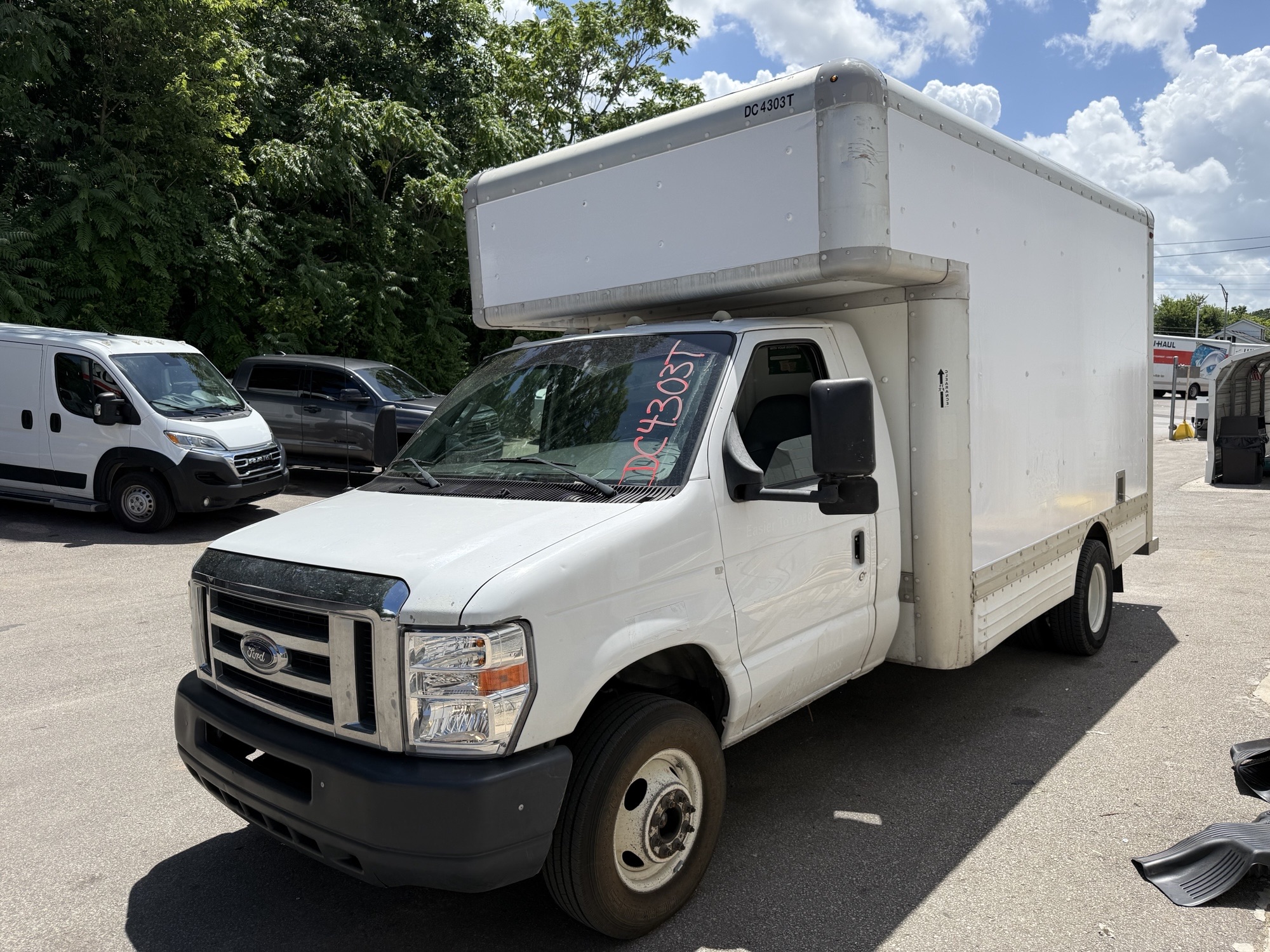Used 2008 14 ' Box Truck for sale