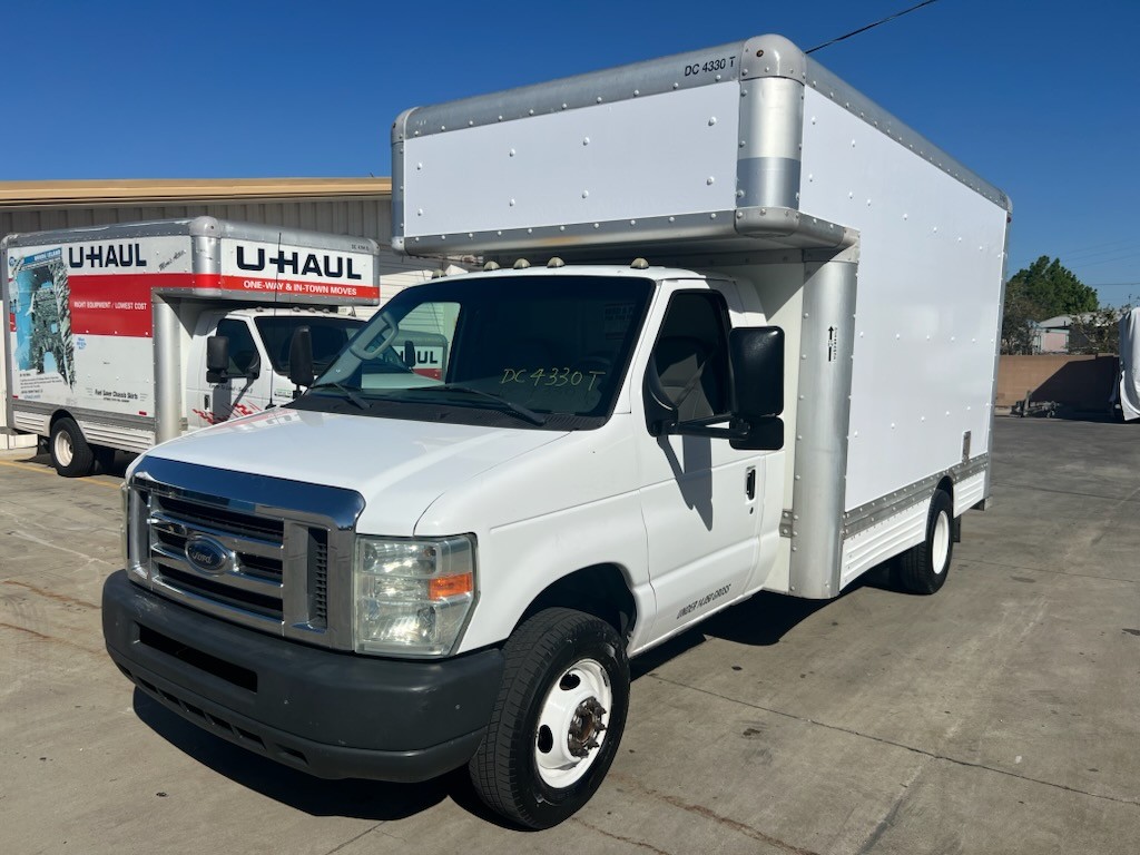 Used 2008 14 ' Box Truck for sale