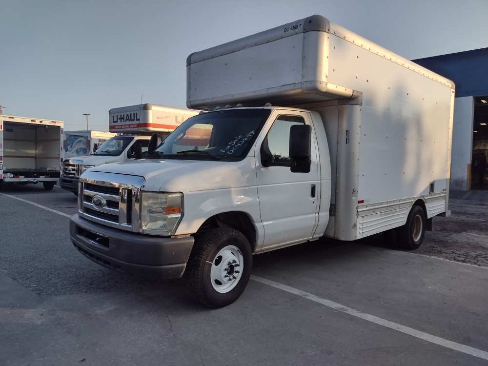 Used 2008 14 ' Box Truck for sale