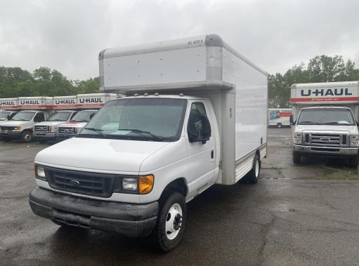 Used 2007 14 ' Box Truck for sale