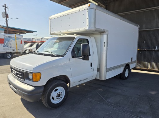 Used 2007 14 ' Box Truck for sale