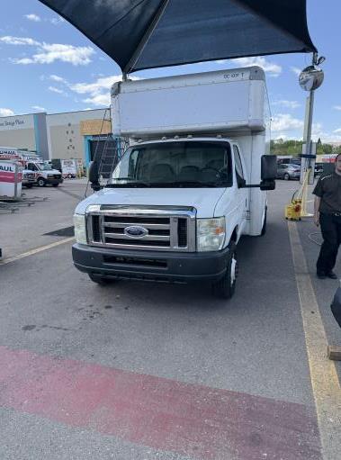 Used 2008 14 ' Box Truck for sale