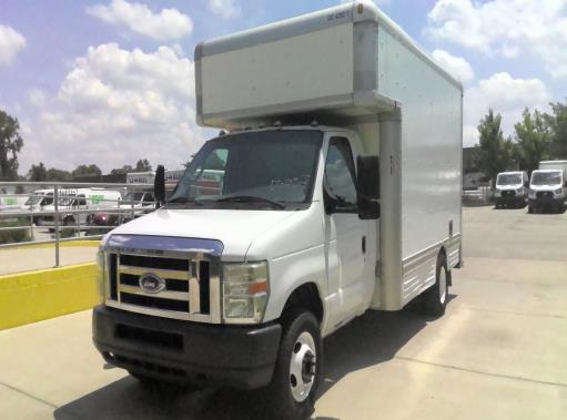 Used 2008 14 ' Box Truck for sale