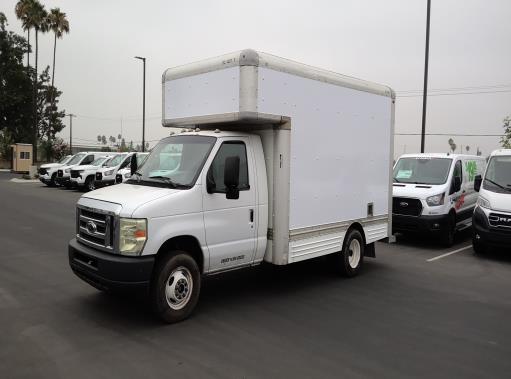 Used 2008 14 ' Box Truck for sale