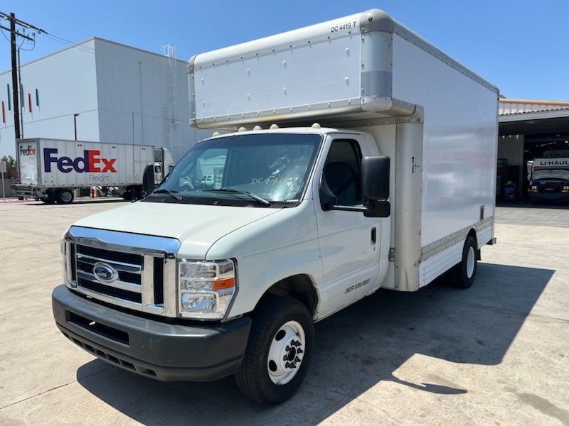 Used 2008 14 ' Box Truck for sale