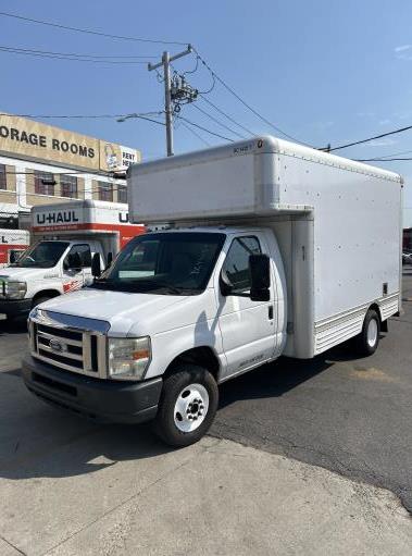 Used 2008 14 ' Box Truck for sale