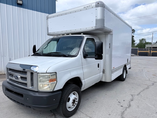 Used 2008 14 ' Box Truck for sale