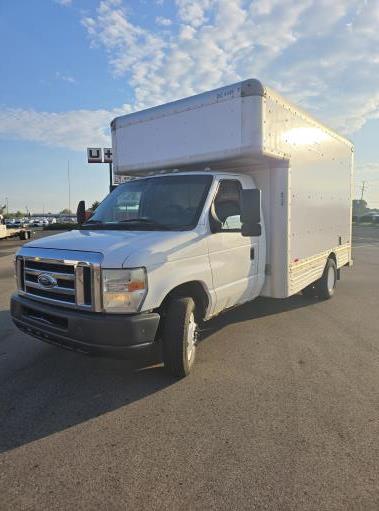 Used 2008 14 ' Box Truck for sale