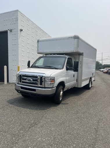 Used 2012 14 ' Box Truck for sale