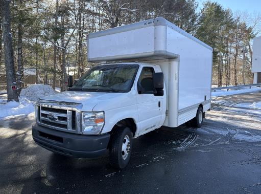 Used 2008 14 ' Box Truck for sale