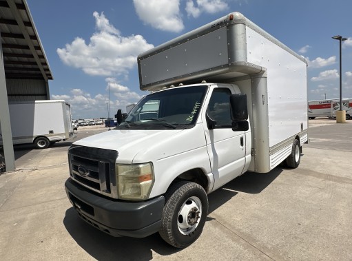 Used 2008 14 ' Box Truck for sale