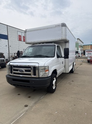 Used 2012 14 ' Box Truck for sale
