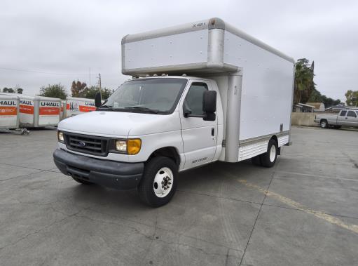 Used 2007 14 ' Box Truck for sale