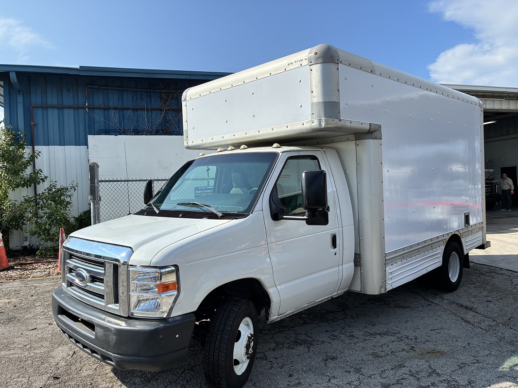 Used 2012 14 ' Box Truck for sale