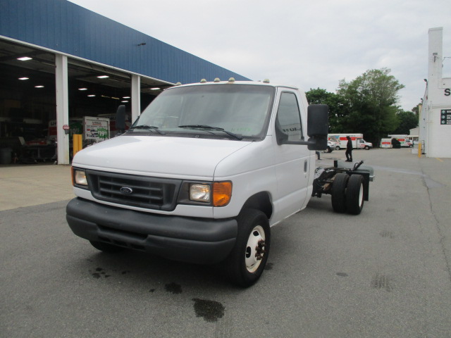 Used 2007 14 ' Cab and Chassis for sale