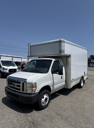 Used 2012 14 ' Box Truck for sale