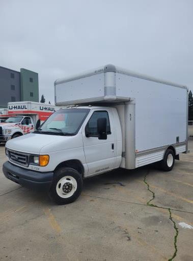Used 2007 14 ' Box Truck for sale