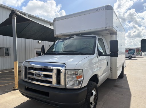 Used 2012 14 ' Box Truck for sale