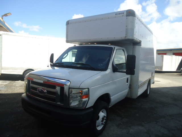 Used 2012 14 ' Box Truck for sale