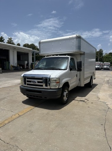 Used 2012 14 ' Box Truck for sale
