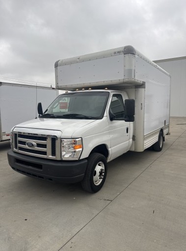 Used 2012 14 ' Box Truck for sale