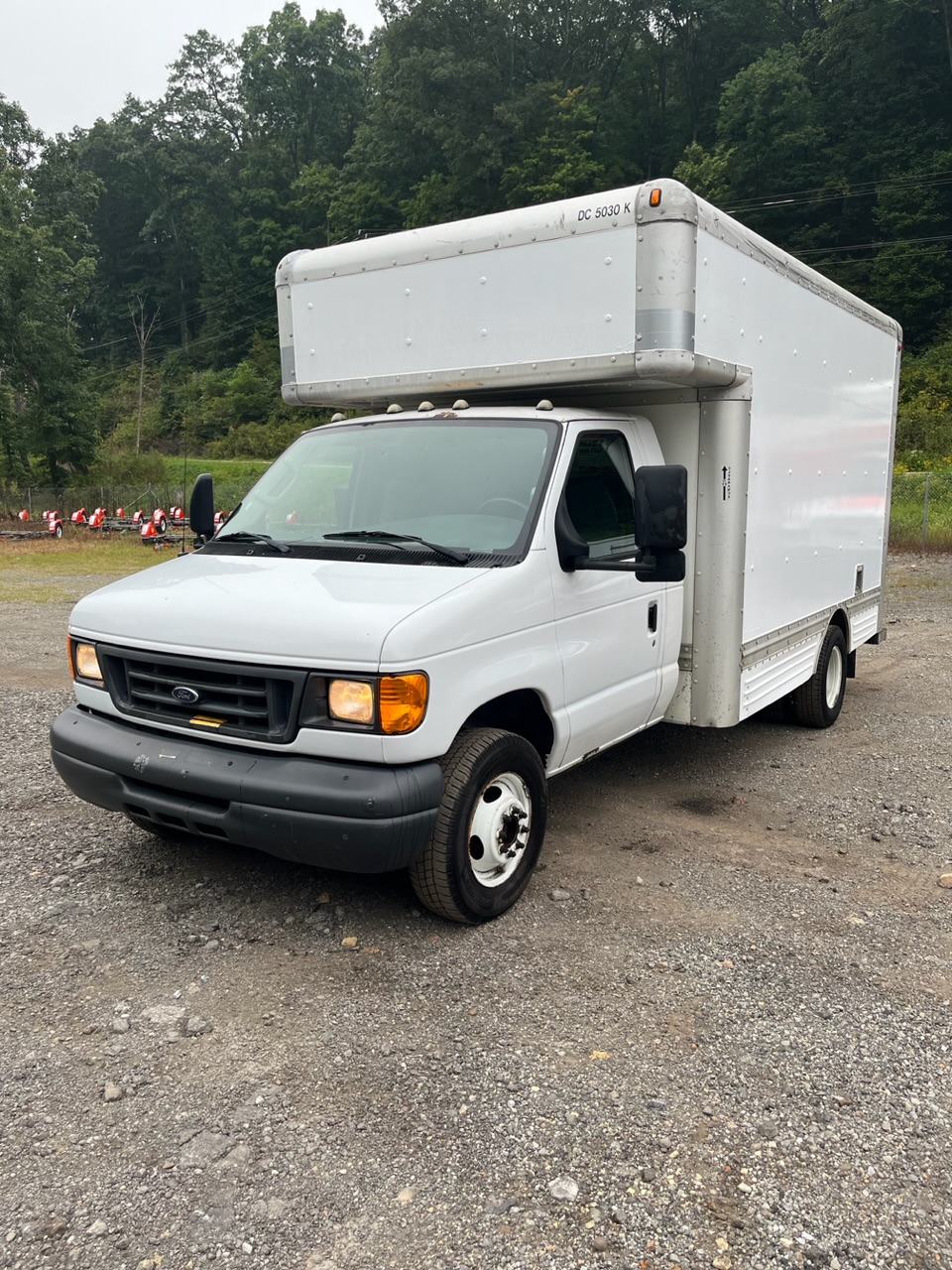 Used 2007 14 ' Box Truck for sale