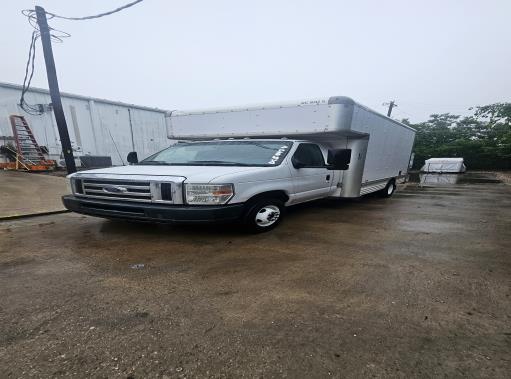 Used 2012 14 ' Box Truck for sale