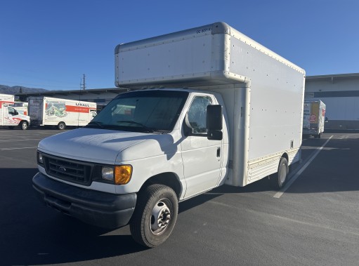 Used 2007 14 ' Box Truck for sale