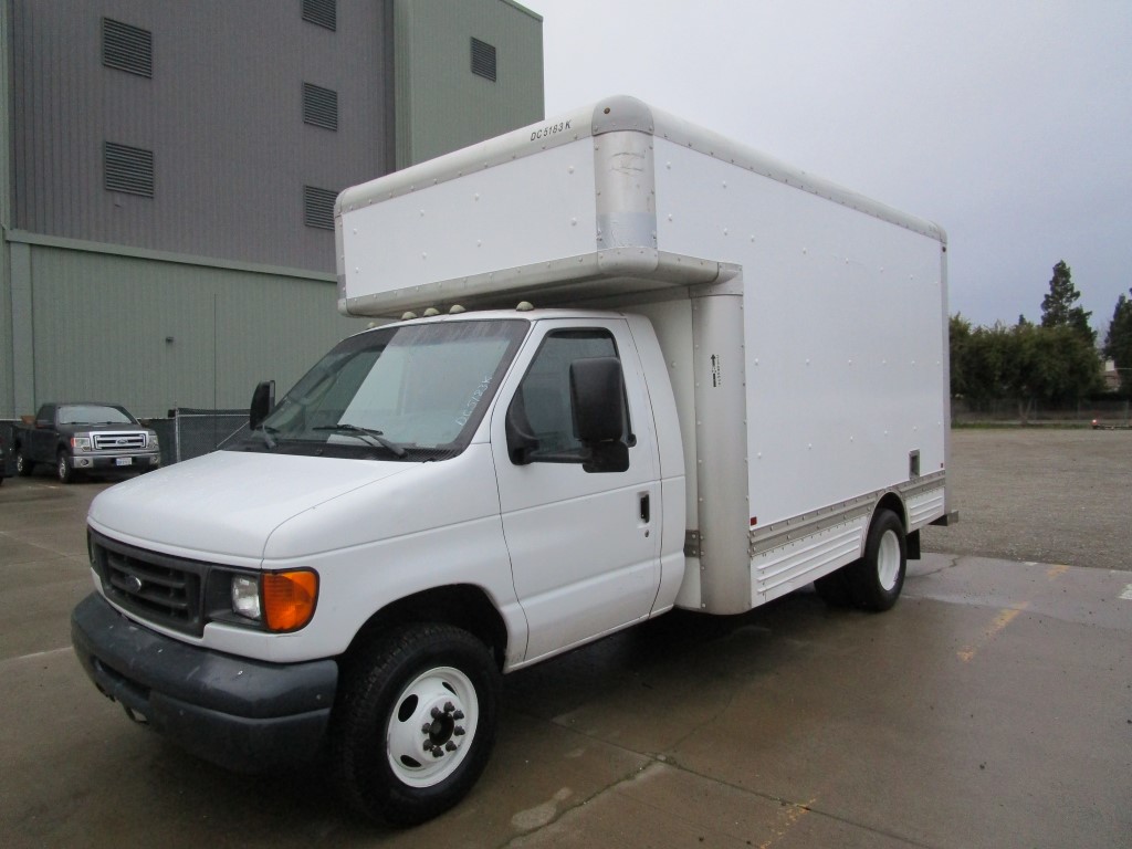 U-Haul: Box Trucks for Sale in Sacramento, CA at U-Haul at El Camino Ave