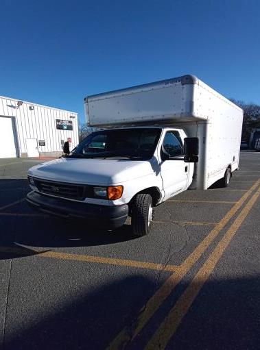 Used 2006 14 ' Box Truck for sale