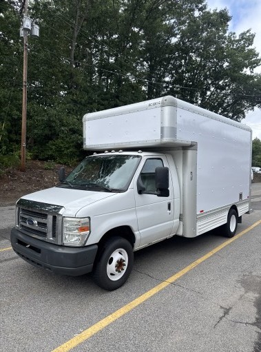 Used 2012 14 ' Box Truck for sale