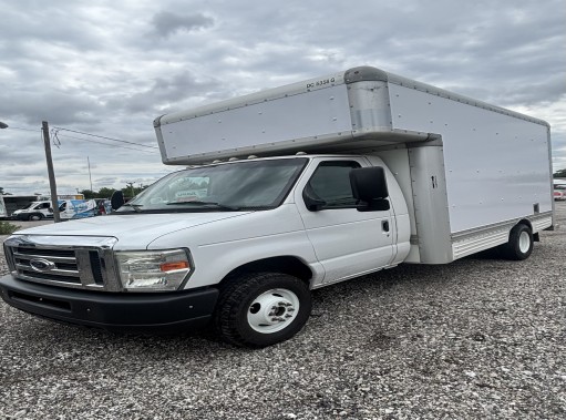 Used 2012 14 ' Box Truck for sale