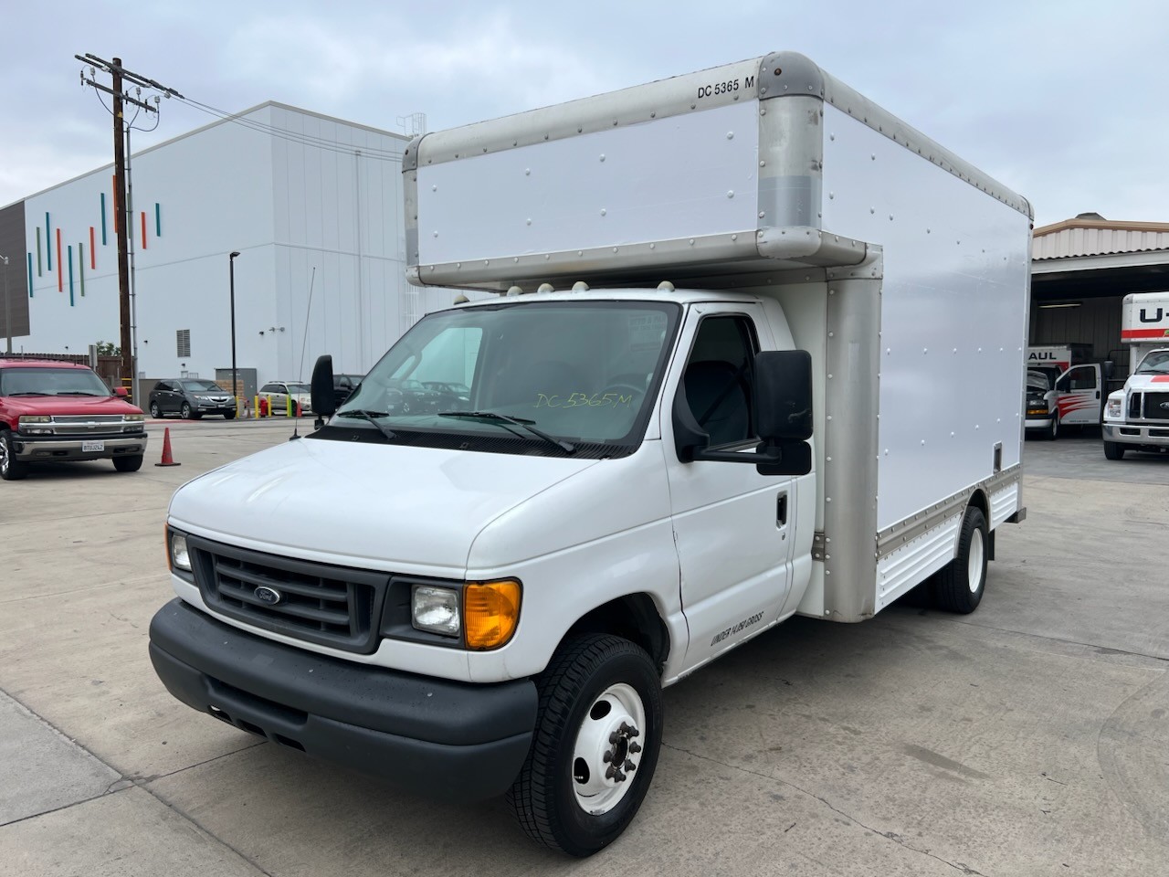 Used 2006 14 ' Box Truck for sale