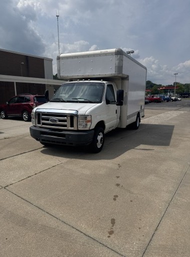 Used 2012 14 ' Box Truck for sale