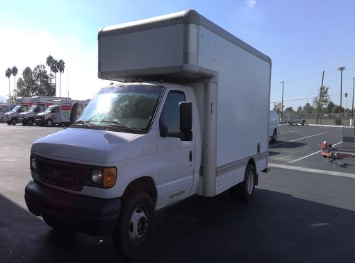 Used 2007 14 ' Box Truck for sale