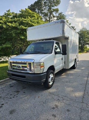 Used 2012 14 ' Box Truck for sale