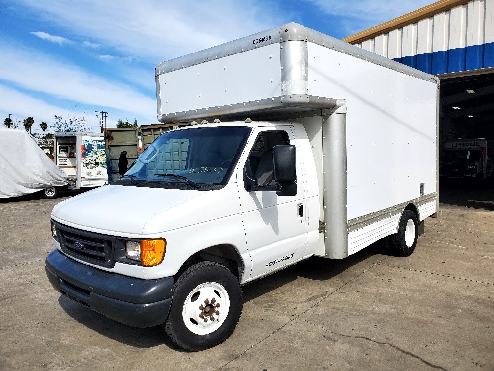 Used 2007 14 ' Box Truck for sale