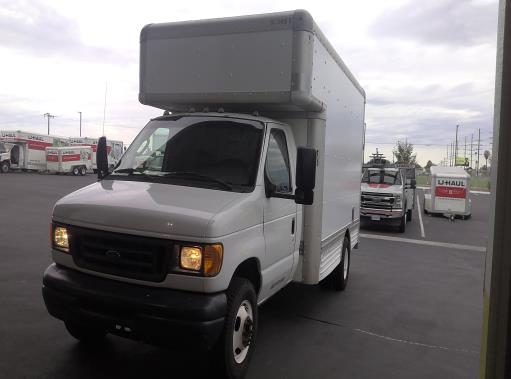 Used 2007 14 ' Box Truck for sale