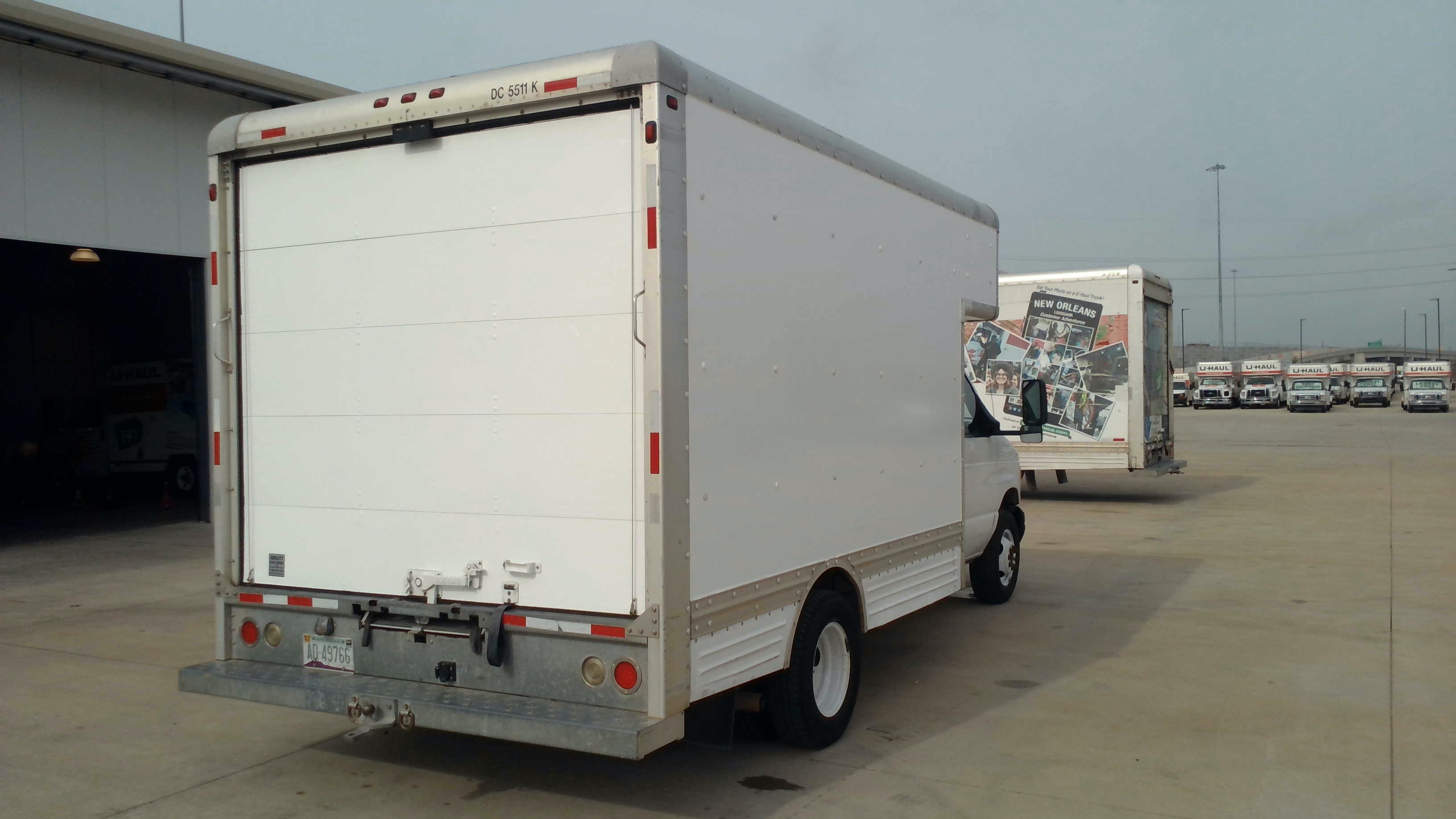 2007 14' Box Truck for Sale in Garland, TX 75040 UHaul Truck Sales