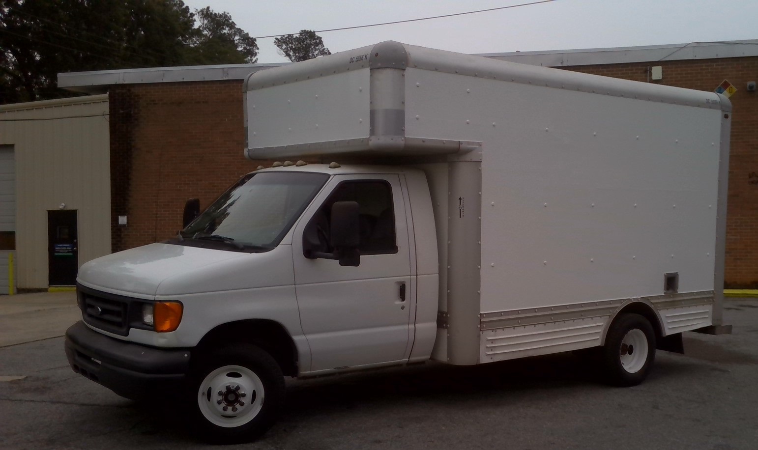 2007 14' Box Truck for Sale in Columbia, SC 29204 UHaul Truck Sales