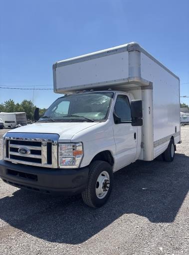 Used 2012 14 ' Box Truck for sale