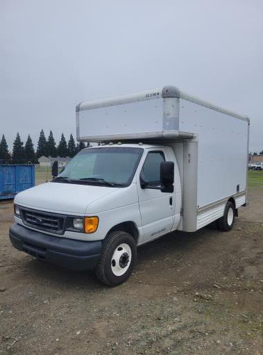 Used 2006 14 ' Box Truck for sale