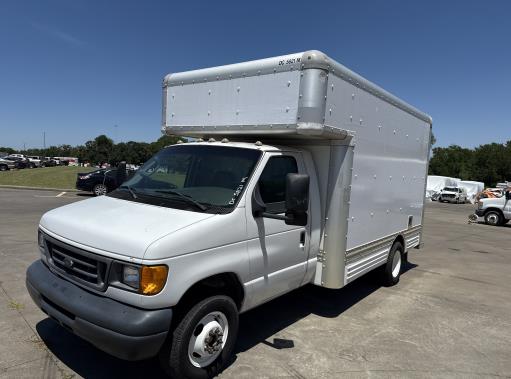 Used 2006 14 ' Box Truck for sale