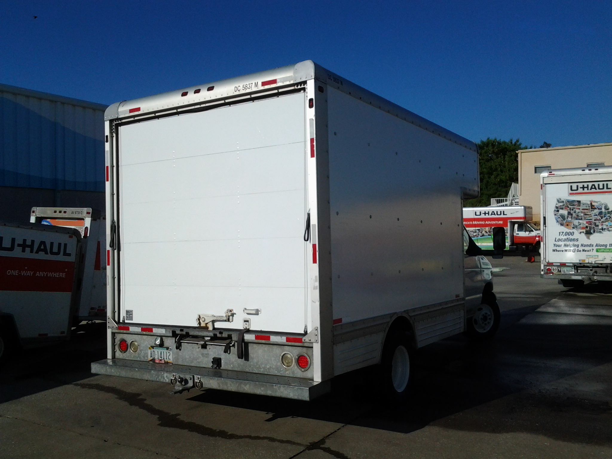 2006 14' Box Truck for Sale in Tampa, FL 33612 UHaul