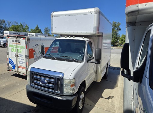 Camión con caja de 201214 ft usado a la venta