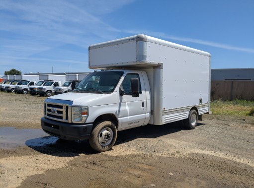 Used 2012 14 ' Box Truck for sale