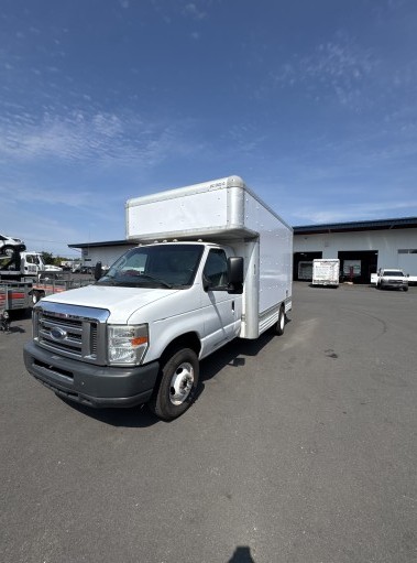 Used 2012 14 ' Box Truck for sale