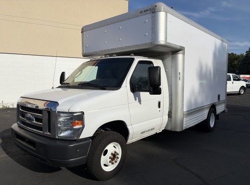 Used 2012 14 ' Box Truck for sale